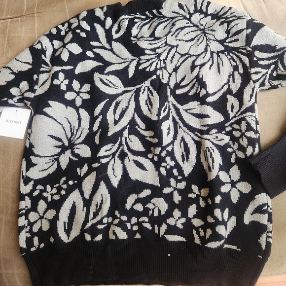 Ellen Tracy Floral Jacquard Soft Sweater - Picture 5 of 5